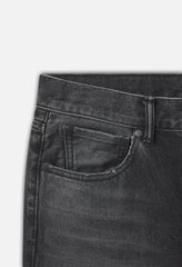 Wyatt Shorts / Cinder