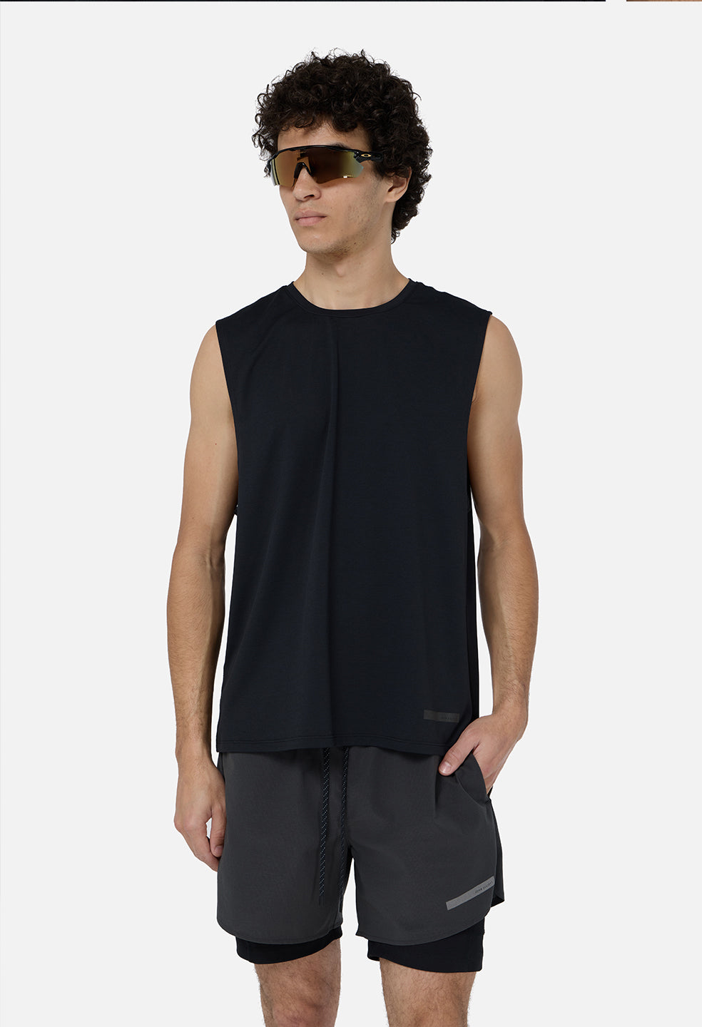 Grid-Mesh Sprint Shorts / Charcoal