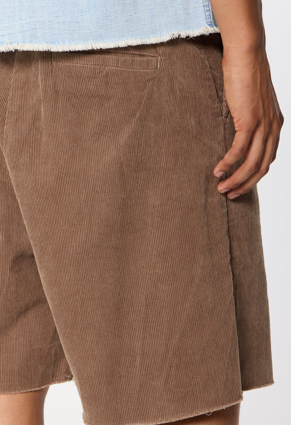 Club Corduroy Shorts / Mocha